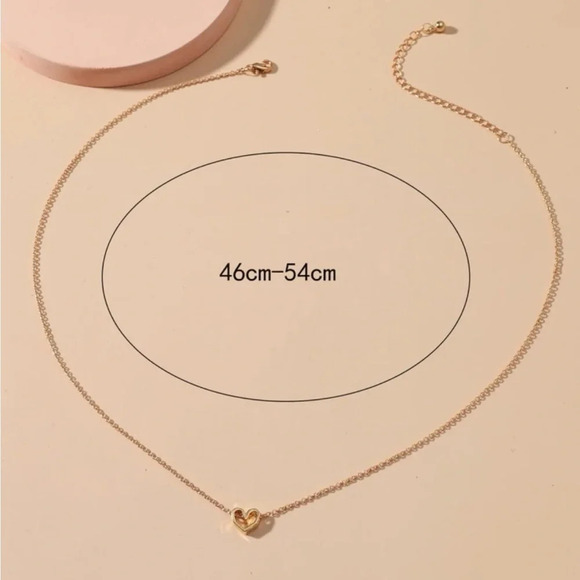 ⚠️Clearance Yellow Gold Heart Charm Necklace - Picture 4 of 4